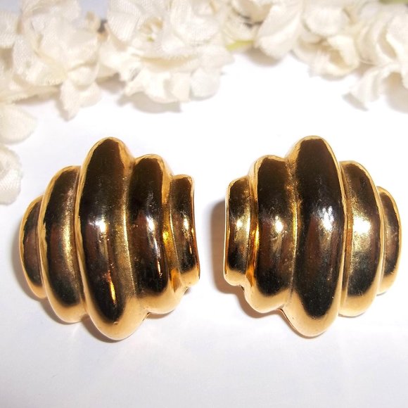 Vintage Jewelry - VINTAGE Earring, Gold Earring, Vintage Gold Earring, Earring Set Earring A039